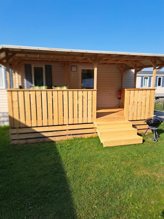 Mobilheim Chalet Bei Georg Seekirchen am Wallersee Ngoại thất bức ảnh
