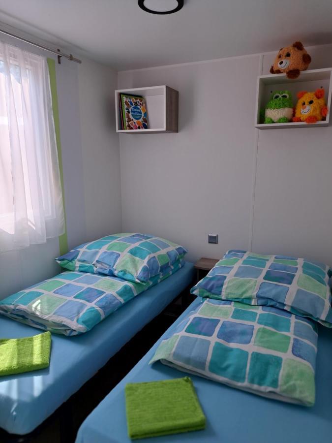 Mobilheim Chalet Bei Georg Seekirchen am Wallersee Ngoại thất bức ảnh